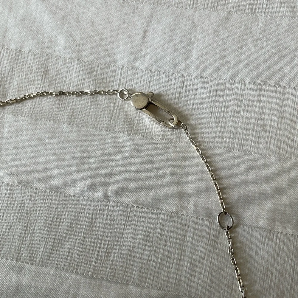 Gucci Heart Pendant Necklace - Picture 5 of 7